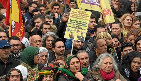 kurdistán - Kurdistán Norte [Turquía]: Represión, situaciones y conflictos. - Página 6 1106_mun_colonia