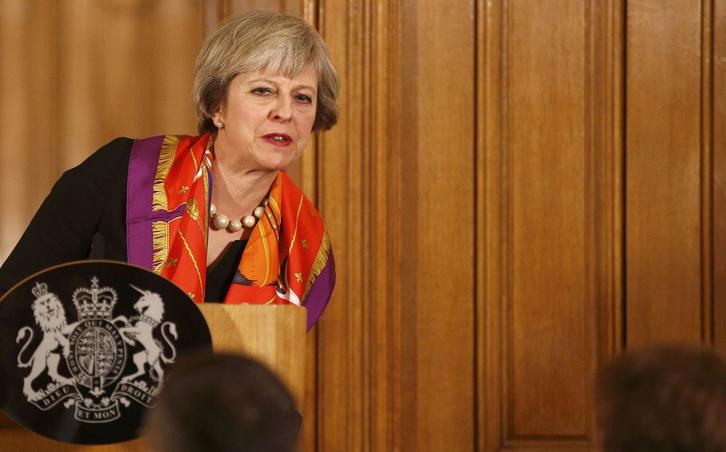 Theresa May, artxiboko irudi batean. (Peter NICHOLLS/AFP)