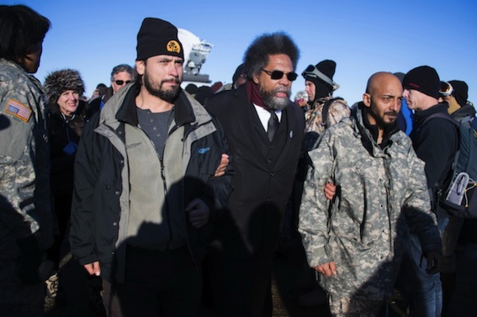 El académico y activista Cornel West, durante una visita a la tribu Standing Rock Sioux. (Jim WATSON/AFP)