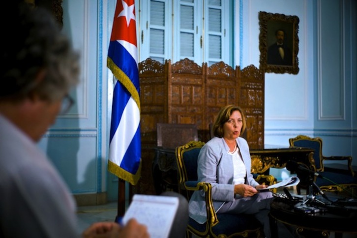 La directora para EEUU de la Cancillería cubana, Josefina Vidal, durante su comparecencia ante la prensa. (Ramón ESPINOSA/AFP)