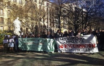 Imagen de una reciente concentración ante el Parlamento de los sindicatos de la enseñanza concertada.