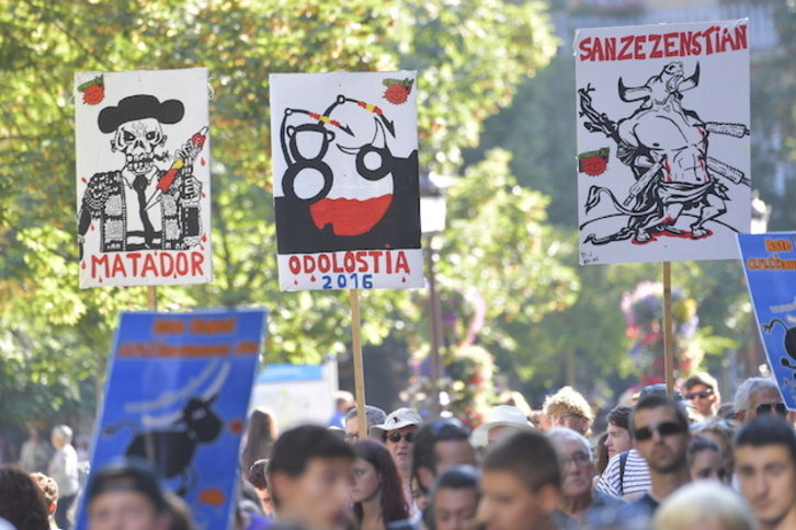 Manifestación antitaurina, el pasado agosto en Donostia. (Idoia ZABALETA / ARGAZKI PRESS)
