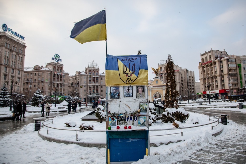 El recuerdo de la guerra en el este del país es escaso en el centro de Kiev. Los habitantes tienen otros problemas que les condicionan cada vez más el día a día. (Juan TEIXEIRA)