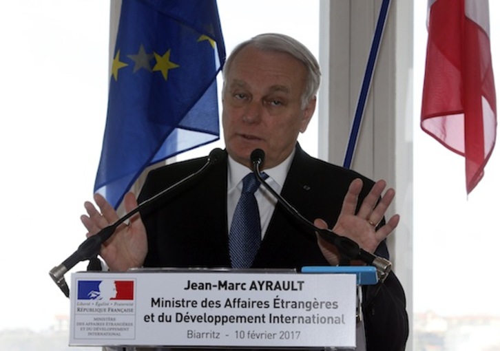 Jean-Marc Ayrault Atzerri ministroa, Biarritzen. (Bob EDME) 