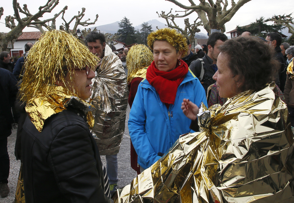Une exploitation d'or, les manifestants n'en veulent pas, malgré cette apparence dorée ! ©Bob EDME