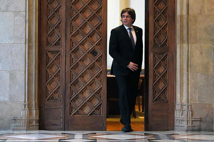 Puigdemont se ha reunido con la presidenta de Occitania, Carole Delga. (Lluis GENE/AFP)