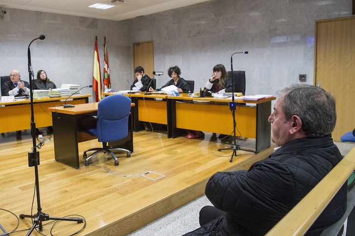 El exalcalde de Bakio, Txomin Renteria, durante la última sesión del juicio. (Marisol RAMIREZ / ARGAZKI PRESS)