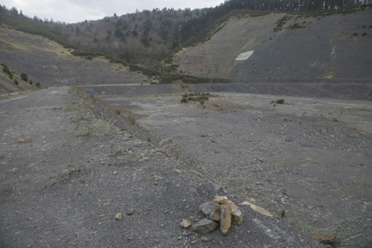 Terrenos en los que se proyecta construir la incineradora de Zubieta. (Jon URBE/ARGAZKI PRESS) 