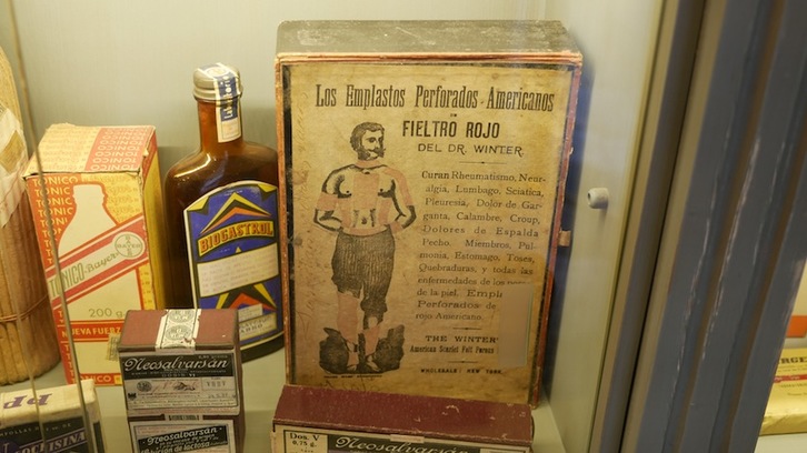 Plentziko Aramburu farmazia-museoan hartutako irudia. (Gotzon ARANBURU)