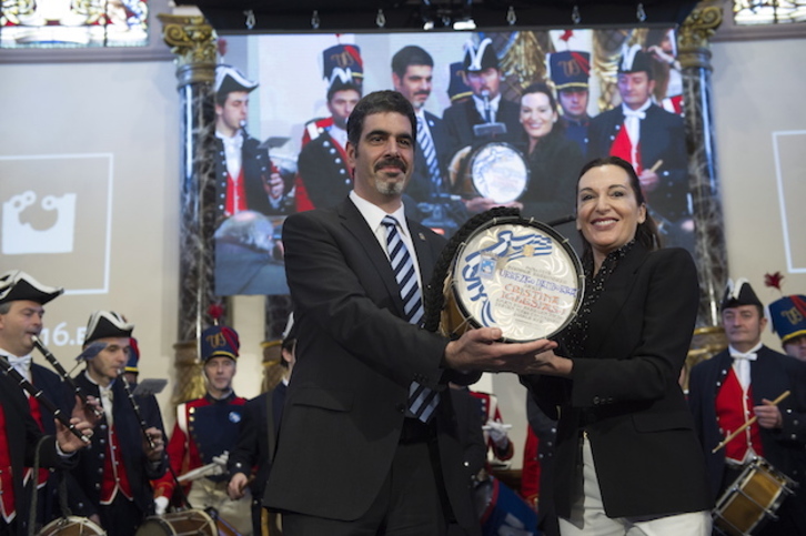 2016ko Urrezko Danborra Cristina Iglesiasek jaso zuen. (Juan Carlos RUIZ / ARGAZKI PRESS)