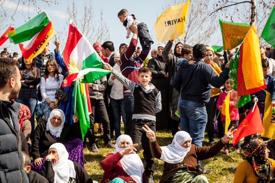 A pesar de la difícil situación del pueblo kurdo, la jornada fue festiva. (Juan TEIXEIRA)