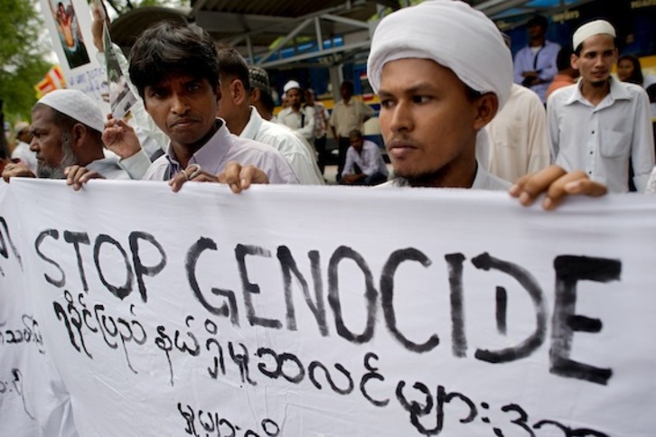Protesta contra el genocidio birmano en una imagen de archivo. (Nicolas ASFOURI/AFP)
