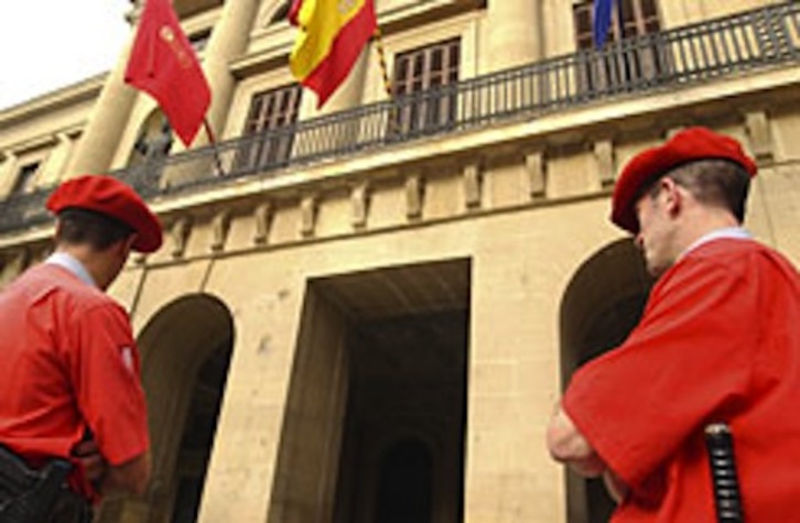 Beaumont insiste en que el trabajo de su departamento con la Ley de Policías «ha finalizado».