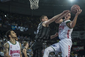 Bilbao Basket no ha podido frenar a Baskonia en Miribilla. (Marisol RAMÍREZ/ARGAZKI PRESS)
