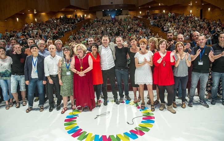 Nueva dirección de EH Bildu, ratificada en el Euskalduna. (Marisol RAMÍREZ/ARGAZKI PRESS)