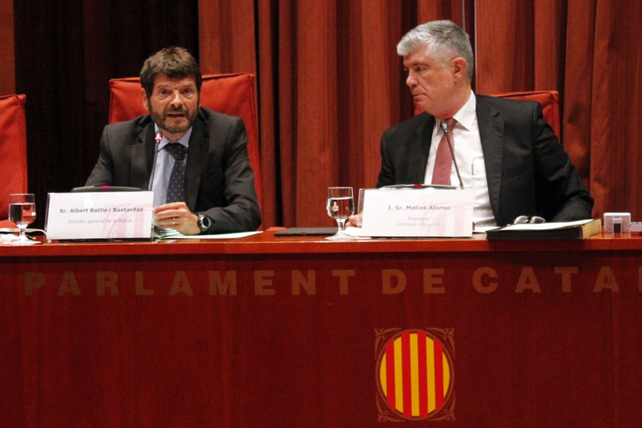 A la izquierda, el hasta ahora director de los Mossos, Albert Batlle. (GENERALITAT)
