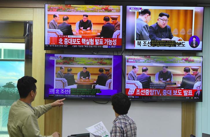 Imágenes de la televisión surcoreana, en el que aparece el líder norcoreano. (Jung YEON-JE/AFP)