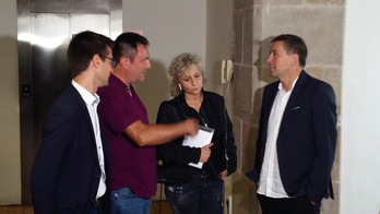 Durante su viaje a Barcelona, Otegi ha sido entrevistado por Mònica Terribas, Salvador Clot y Carles Prat. (@zalduariz