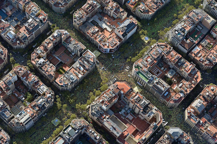 Espectacular vista aérea del escenario de la Diada 2017. (Assemblea Nacional Catalana)