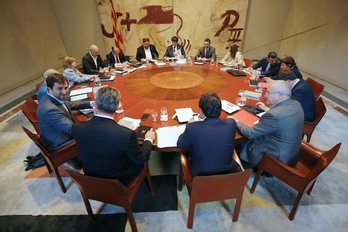 Puigdemont ha presidido la reunión del Govern esta mañana. (Rubén MORENO GARCÍA/AFP)