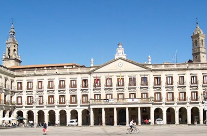 PNV y PP han acordado congelar las tasas del Ayuntamiento de Gasteiz. (@vitoriagasteiz)