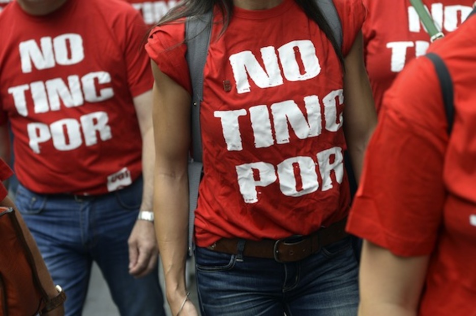 Camisetas con el lema ‘No tengo miedo’. (Josep LAGO/AFP)