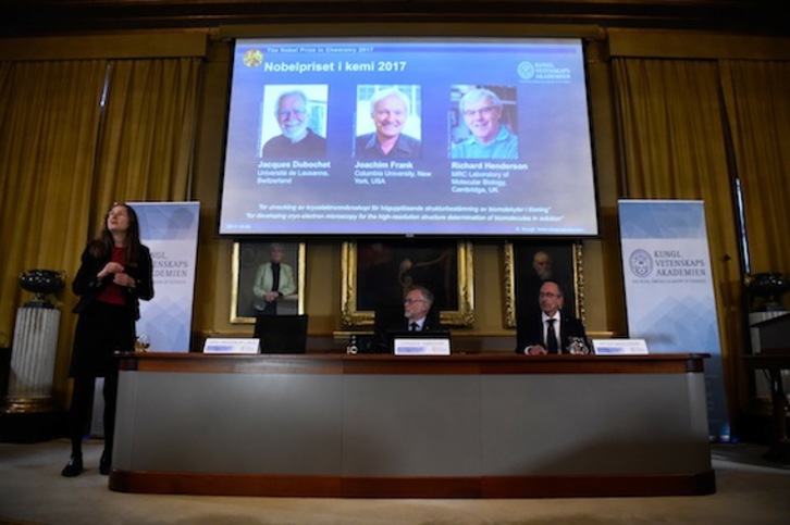 Momento en el que se ha dado a conocer el Nobel de Química. (Jonathan NACKSTRAND/AFP)