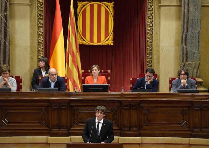 Carles Puigdemont, durante su intervención. (LLUIS GENE  / AFP)