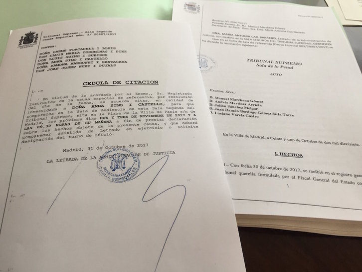 Citación recibida por Anna Simó, integrante de la Mesa del Parlament. (@AnnaSimo)