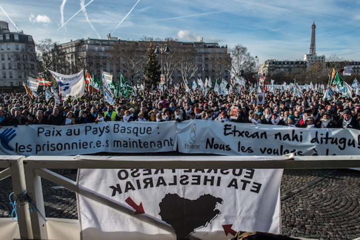 Manifestación por los presos celebrada en París el pasado sábado. © Marisol RAMIREZ