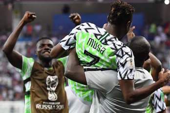 Musa ha sido el protagonista en la victoria de Nigeria sobre Islandia. (MARK RALSTON / AFP)