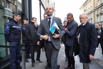 El primer ministro francés, Édouard Philippe, antes de anunciar las medidas para apaciguar las protestas. (Ludovic MARIN/AFP) 
