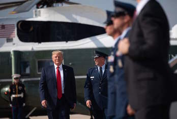 Trump, a su llegada a la base militar de Maryland. (Saul LOEB / AFP)