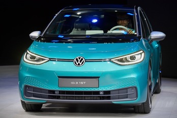 Volkswagen ha presentado su nuevo modelo eléctrico en Frankfurt, ID.3.(Tobias SCHWARZ / AFP)