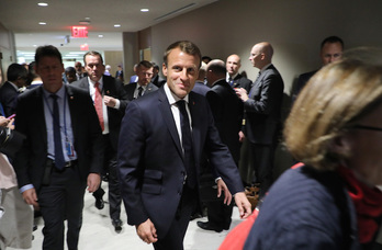  El presidente francés, Emmanuel Macron, se dirige a una reunión en la sede de la ONU en Nueva York. (Ludovic MARIN/AFP)