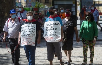 Bizkaiko pentsiodunen mugimenduak detitutako abuztuko manifestazio jendetsua. (Luis JAUREGIALTZO / FOKU)