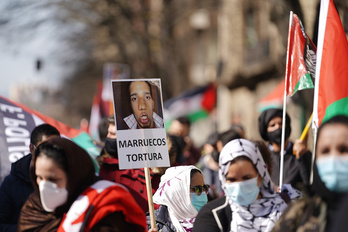 Saharauis en la manifestación de Iruñea. (Endika PORTILLO | FOKU)