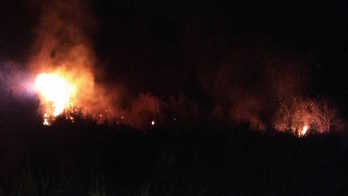 Imagen de uno de los incendios sofocados en las últimas horas en Nafarroa. (BOMBEROS DE NAFARROA)