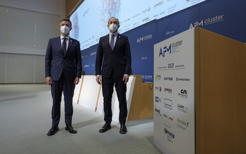 Xabier Ortueta y César Garbalena, director general y presidente de la AFM, respectivamente. (Jon URBE/FOKU)