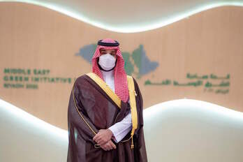 El príncipe saudí Mohamed Bin Salman, en una comparecencia «verde» reciente en Oriente Medio. (Bandar AL-JALOUD | AFP) 