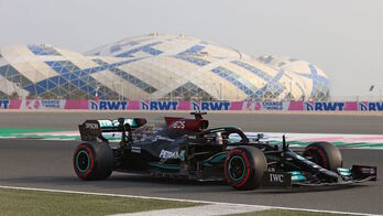 Lewis Hamilton, Qatarreko Sari Nagusirako sailkapenean barrena. (Karim JAAFAR/AFP)