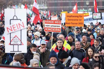 Manifestación de la semana pasada en Viena, donde la extrema derecha abandora el negacionismo. 
