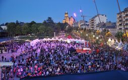 Habituellement, le festival se tient au cœur de l'été à Rodez. 