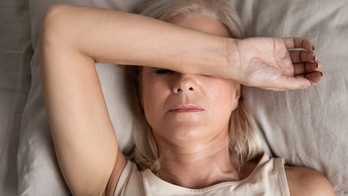 Los sofocos son unos de los síntomas más prevalentes de la menopausia.