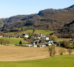 Le village de Barcus compte 640 habitants, soit deux fois moins qu’un siècle plus tôt.