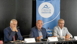 Claude Olive, Jean-Jacques Lasserre et Christian Iputcha ont signé une convention de partenariat.