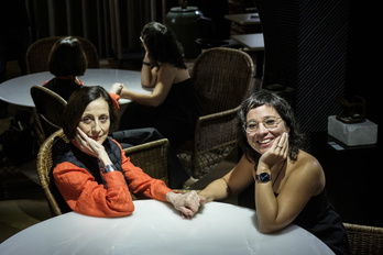 La actriz Carme Elías y la cineasta Claudia Pinto.