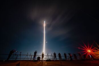 Momento del lanzamiento del cohete Vulcan Centaur, con el módulo Peregrine en su interior.