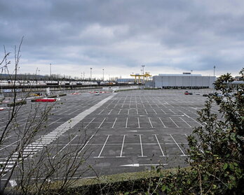 El parking de Ficoba es el lugar donde se quiere construir el pabellón multiusos de Irun.