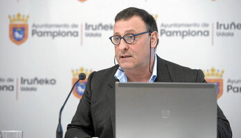 Javier Labairu, en febrero de 2020, cuando era concejal delegado de Seguridad Ciudadana en Iruñea.